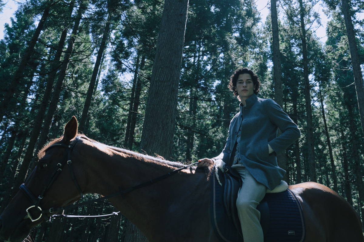 AOURE アウール　ダッフルダウン　オフホワイト　新品同様 AOURE アウール ダッフルダウン オフホワイト 新品同様 【公式通販】