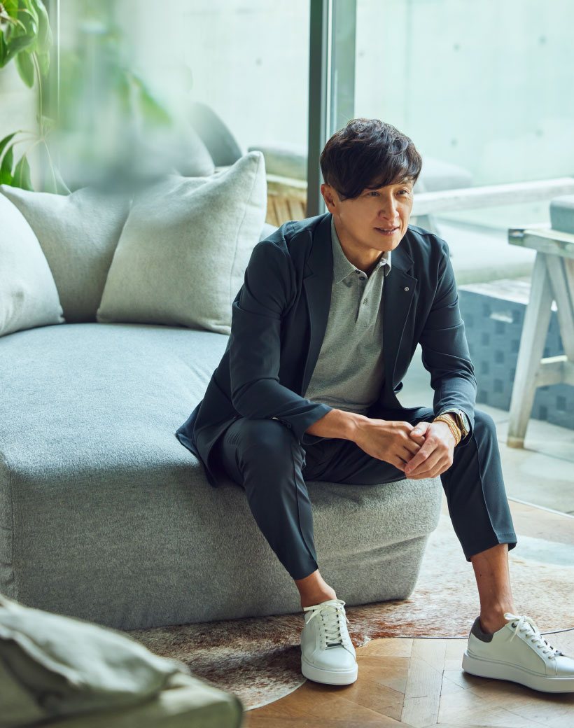クリエイティブディレクター戸賀敬城が語る 時代に流されず