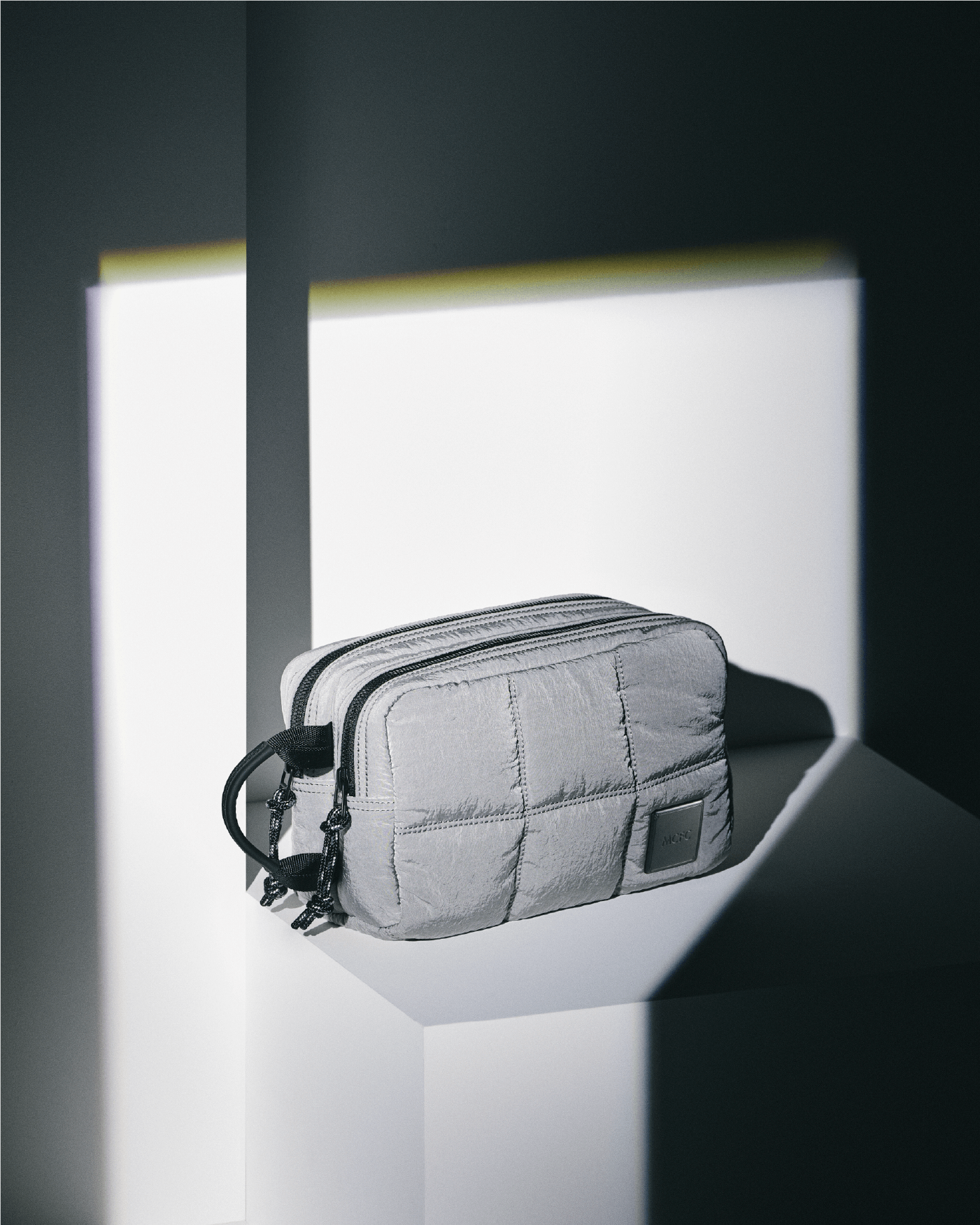 DOUBLE ZIP POUCH