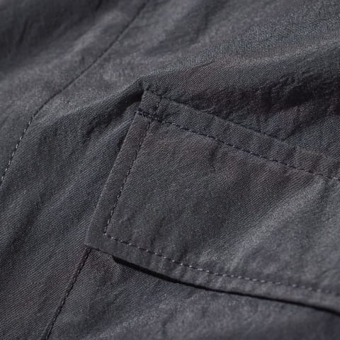 マッドシャイン４パッチシャツアウターの胸ポケット部分の画像