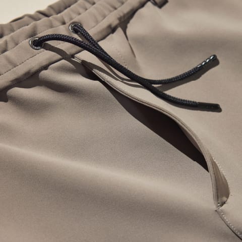 VECCHIO パンツの紐部分のアップ画像