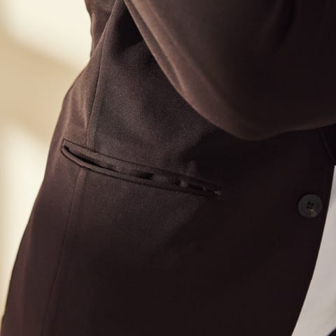 【CERIMONIA】ブライトツイルジャージ ジャケットの前側ポケットアップ画像