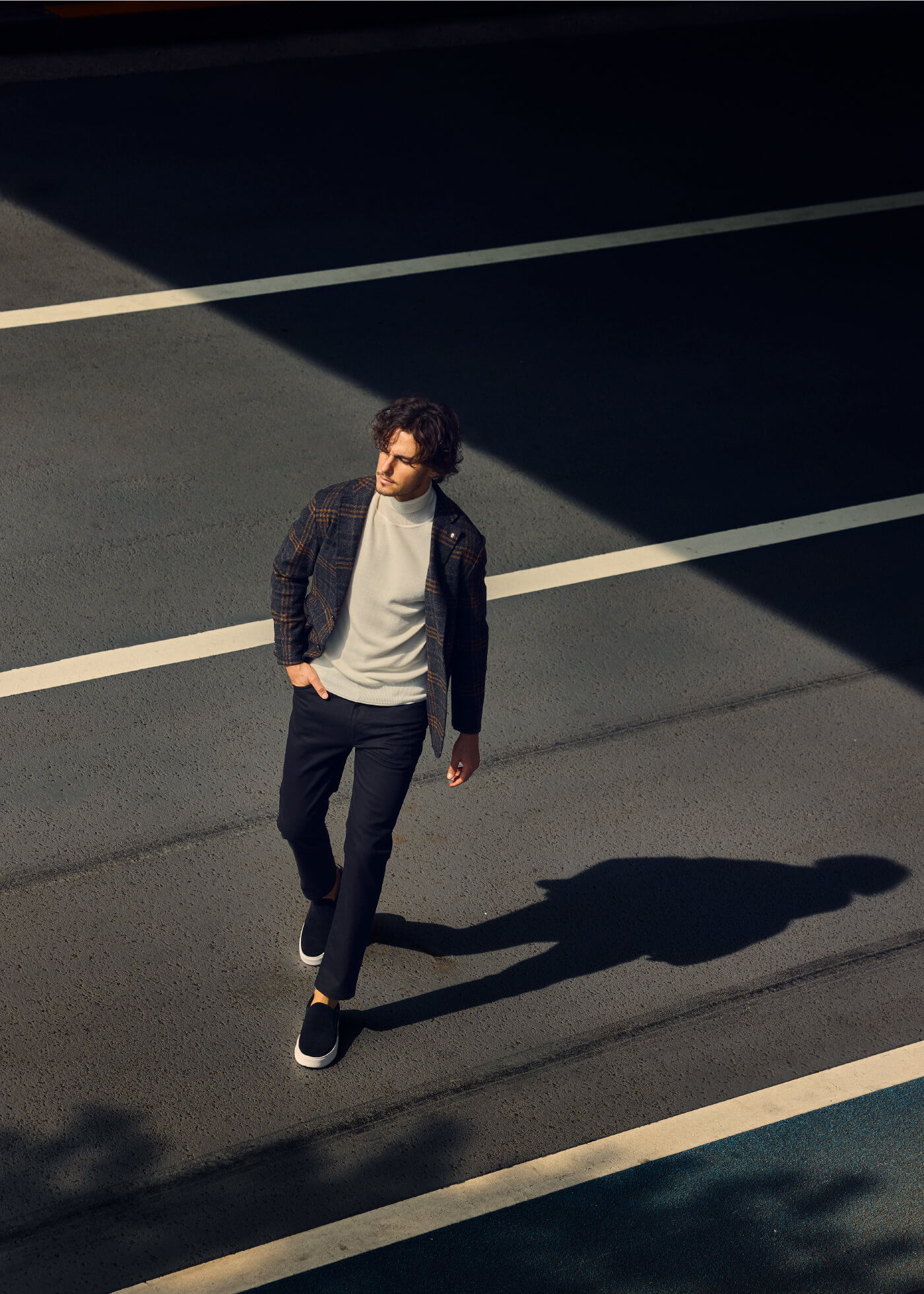 未使用★2024年★ AOURE アウール 秋冬コート イル・ジャッコーネ 戸賀 未使用☆2024年☆ AOURE アウール 秋冬コート イル